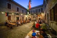Taverne del Palio dei Colombi - Contrada Crux Burgi - Piazza Augusto Vera
